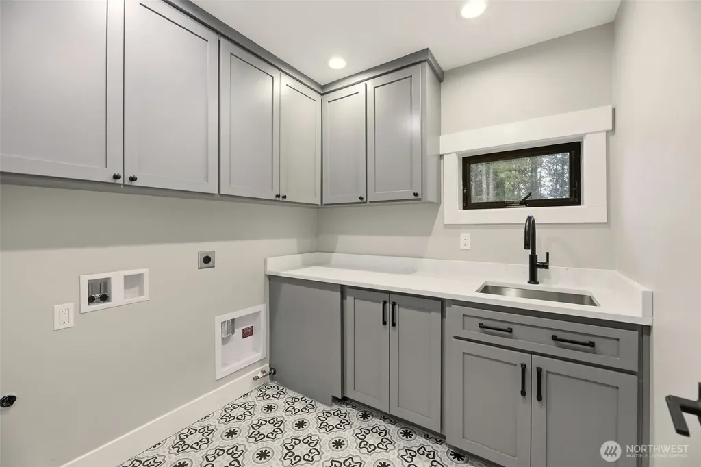 17431 Sr 92 NE Granite Falls WA 98252