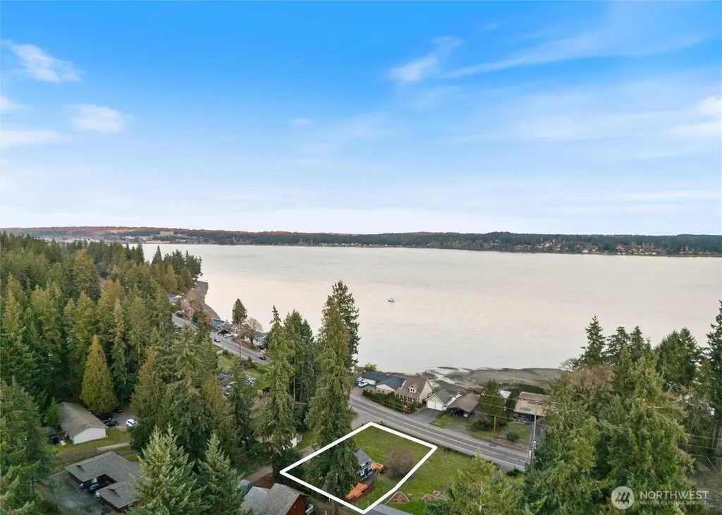 6937 Chico Way NW Bremerton WA 98312