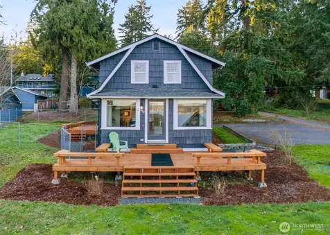 6937 Chico Way NW Bremerton WA 98312
