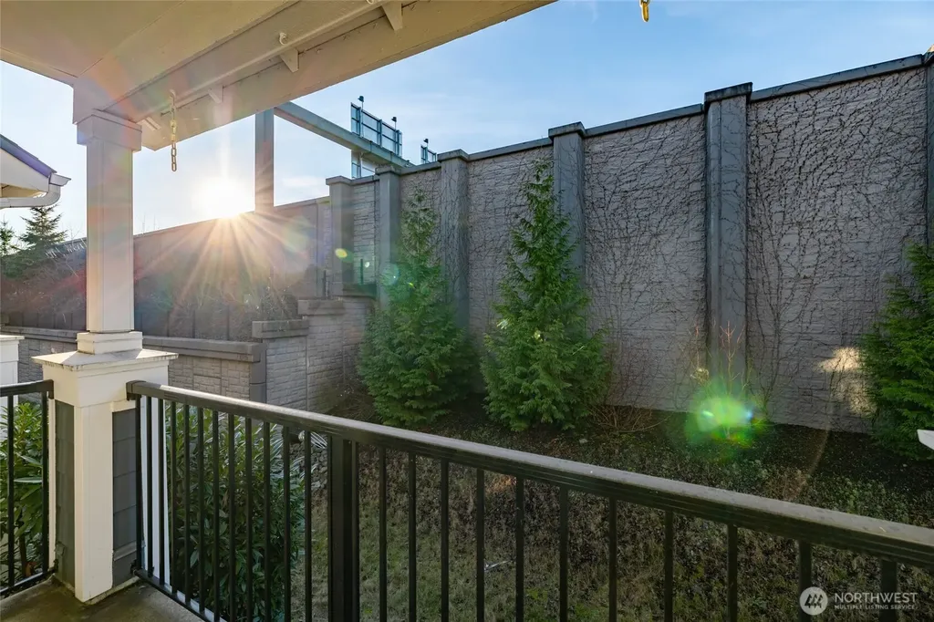 16125 Juanita-woodinville Way NE Bothell WA 98011