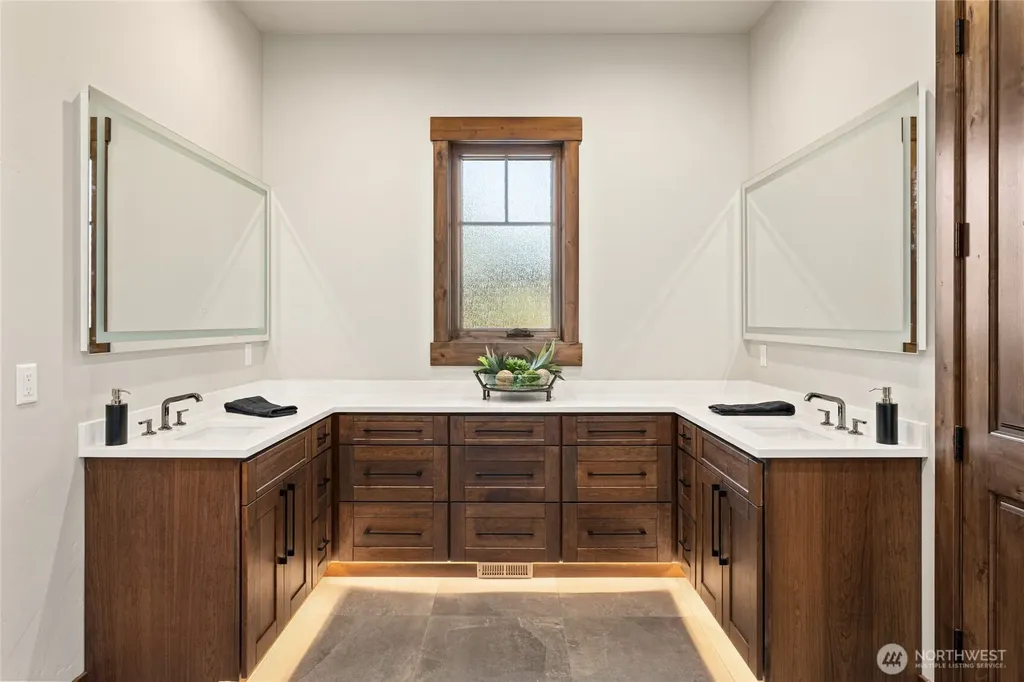 221 Tipple Hill Loop Cle Elum WA 98922
