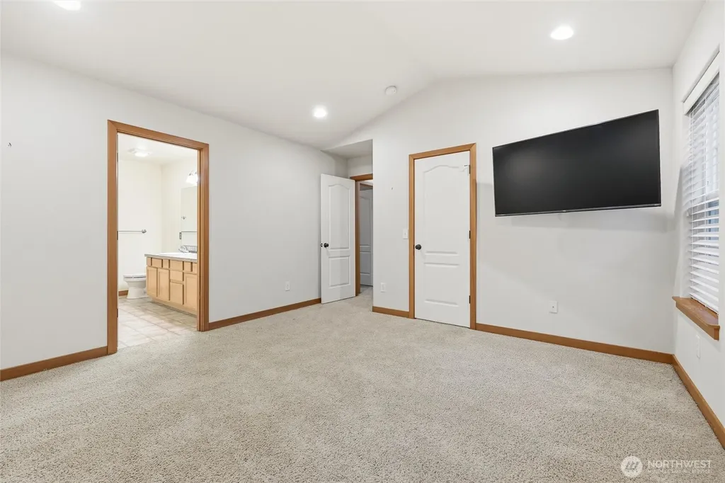 33 Green Hill Road Bellingham WA 98229
