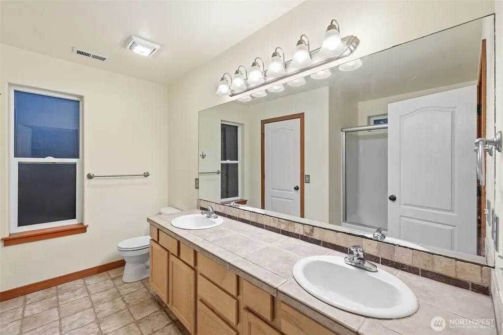 33 Green Hill Road Bellingham WA 98229