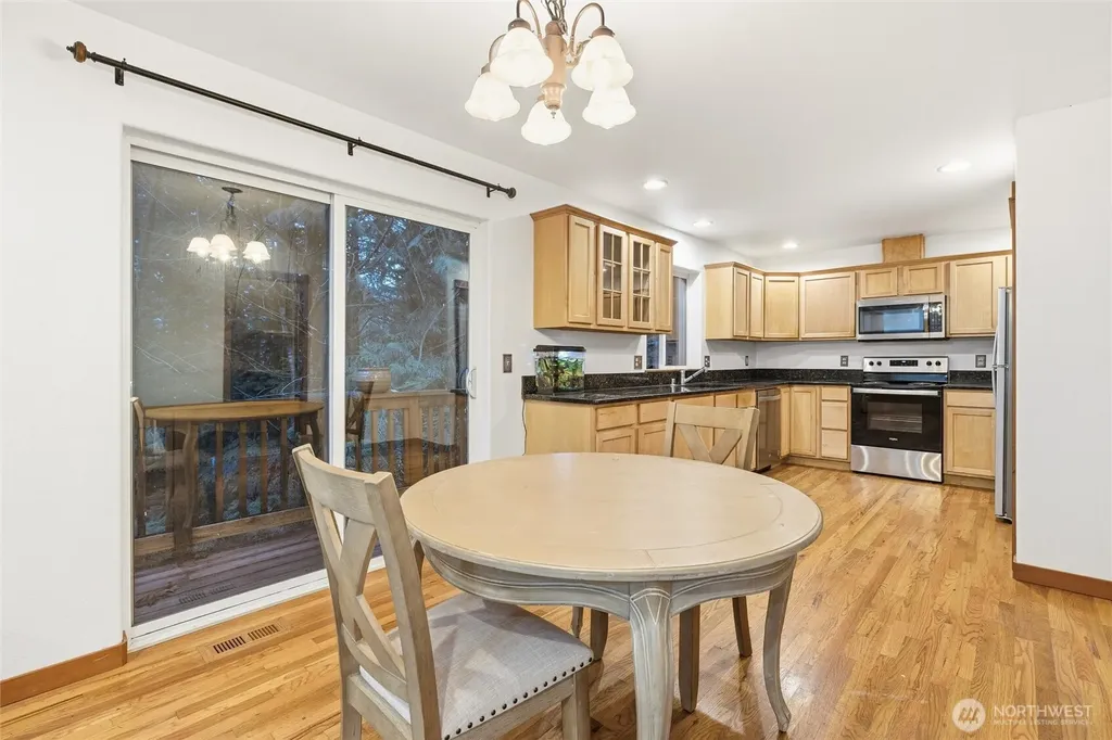 33 Green Hill Road Bellingham WA 98229