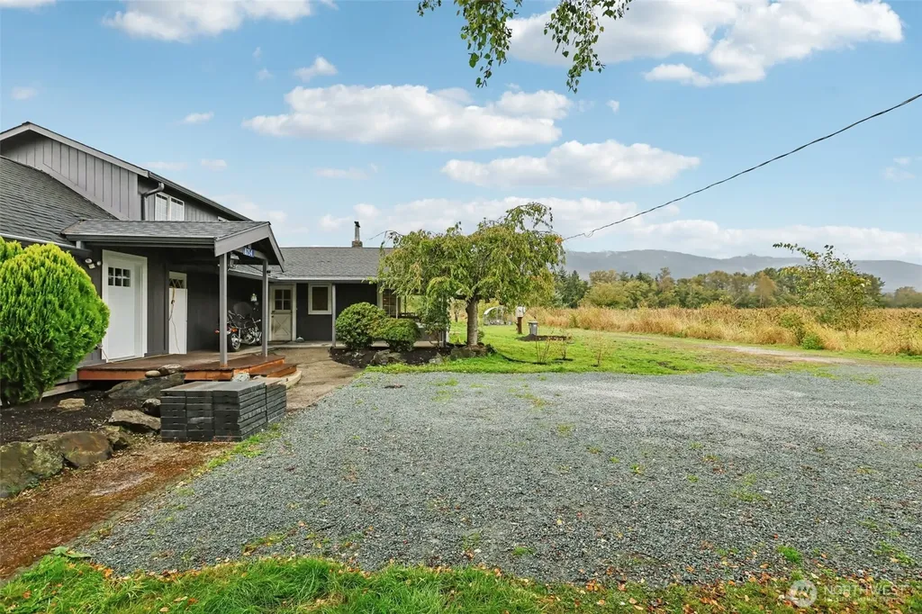 8754 Peavey Road Sedro Woolley WA 98284
