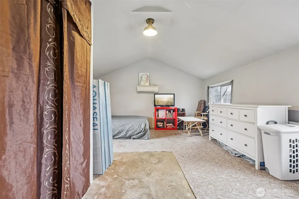 8754 Peavey Road Sedro Woolley WA 98284