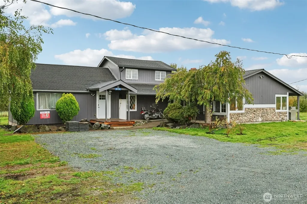8754 Peavey Road Sedro Woolley WA 98284