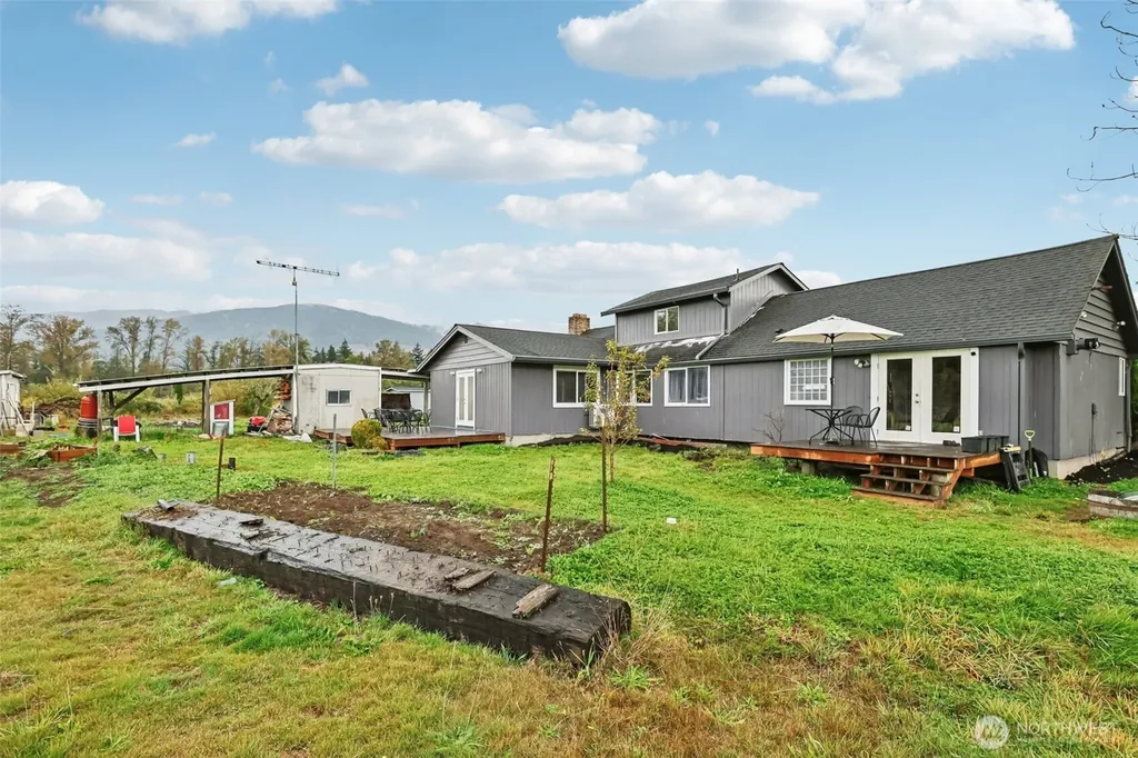 8754 Peavey Road Sedro Woolley WA 98284