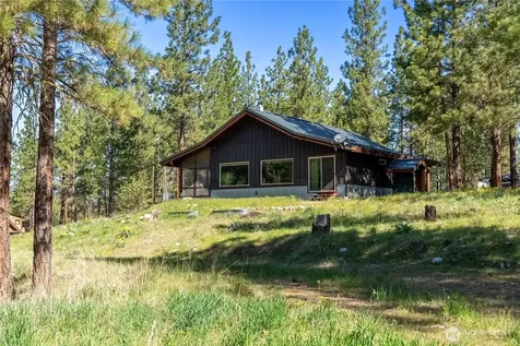 21 Twin Lakes Drive Winthrop WA 98862