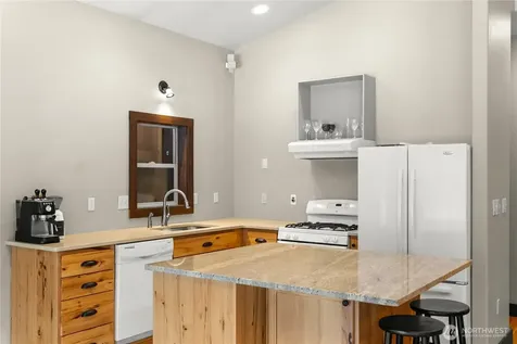 21 Twin Lakes Drive Winthrop WA 98862