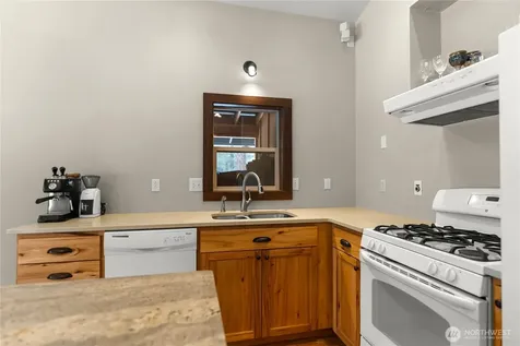 21 Twin Lakes Drive Winthrop WA 98862
