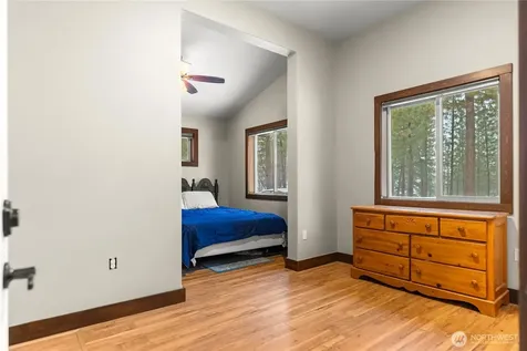 21 Twin Lakes Drive Winthrop WA 98862