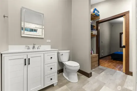 21 Twin Lakes Drive Winthrop WA 98862
