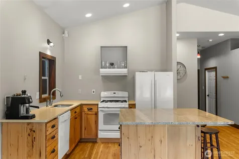 21 Twin Lakes Drive Winthrop WA 98862