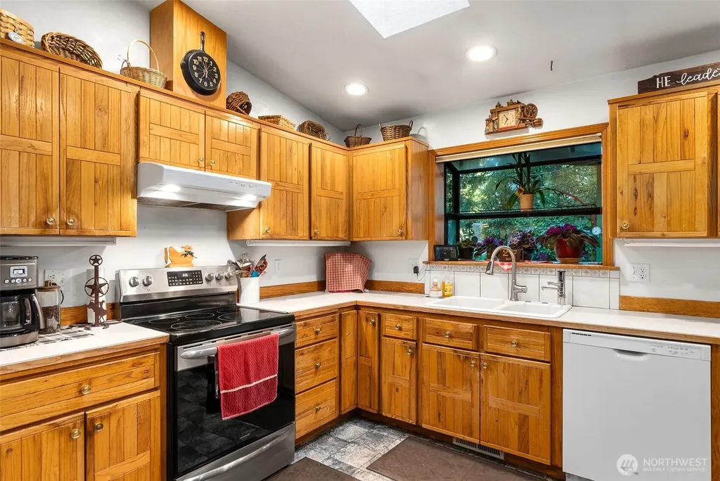 17104 Old Highway 99 Tenino WA 98589