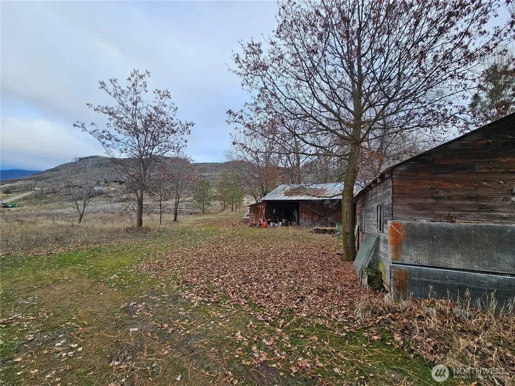 8 Oneil Road Oroville WA 98844