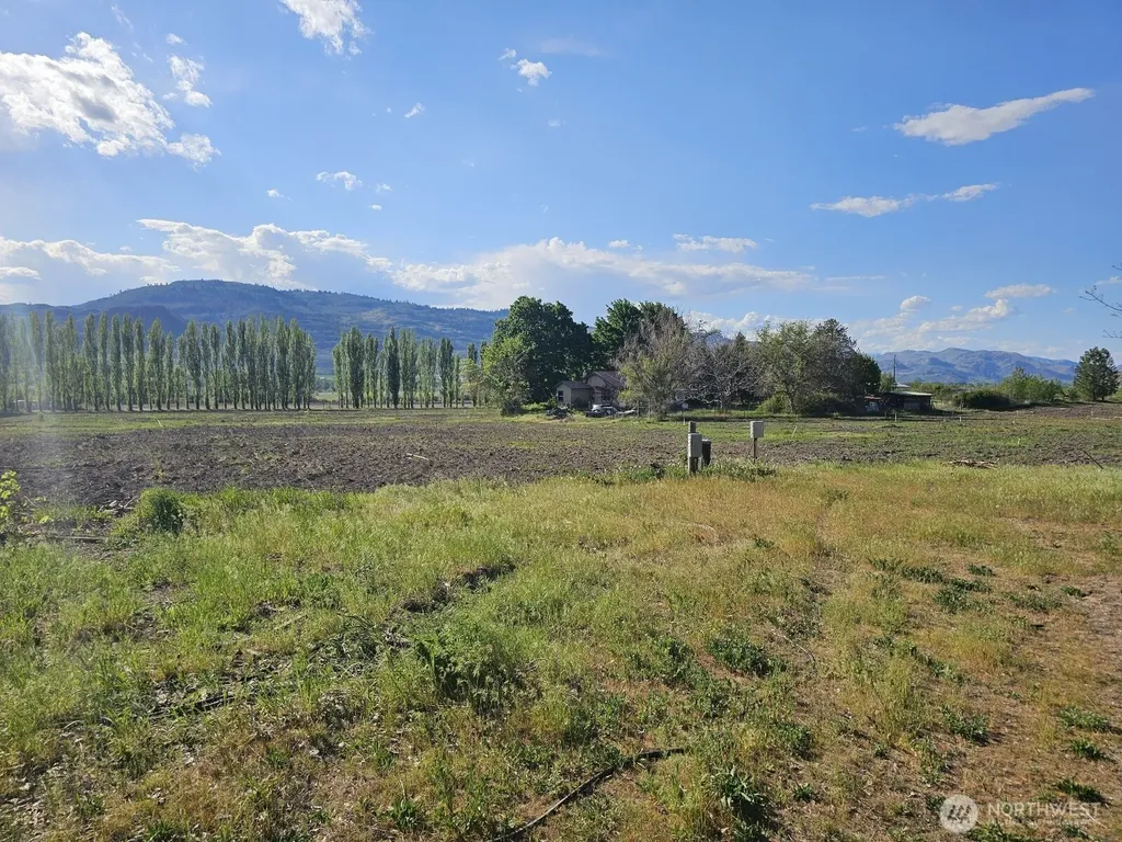 8 Oneil Road Oroville WA 98844