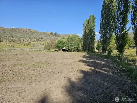 8 Oneil Road Oroville WA 98844