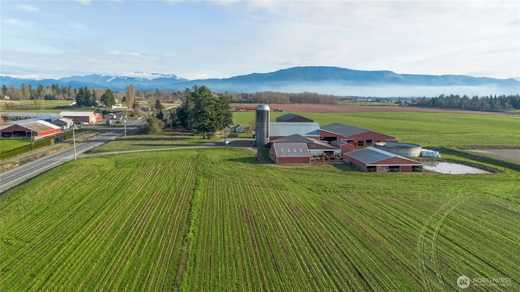 1915 Hampton Road Everson WA 98247