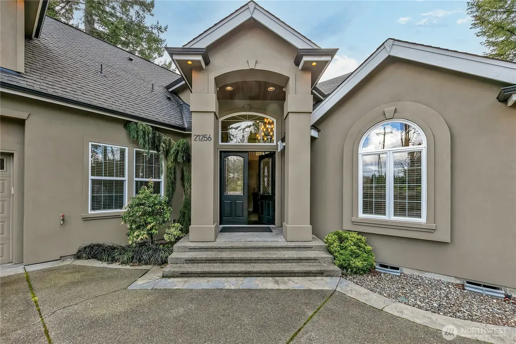 21256 39th Street Ct E Lake Tapps WA 98391