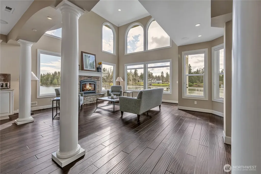 21256 39th Street Ct E Lake Tapps WA 98391