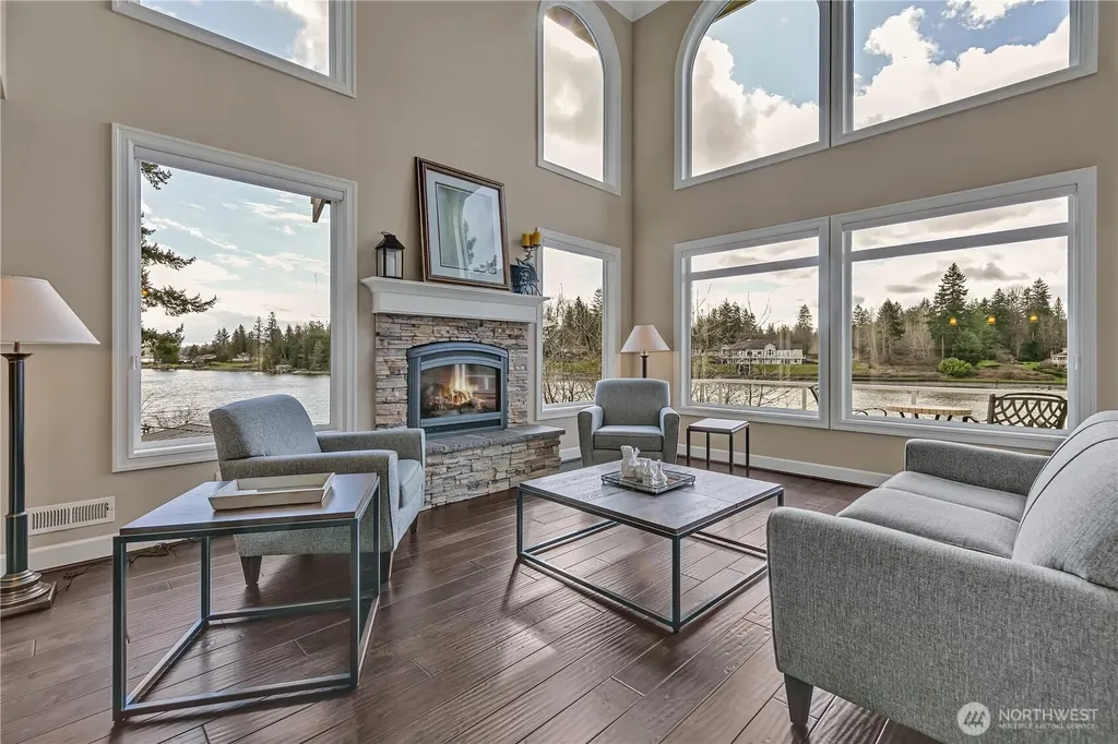 21256 39th Street Ct E Lake Tapps WA 98391