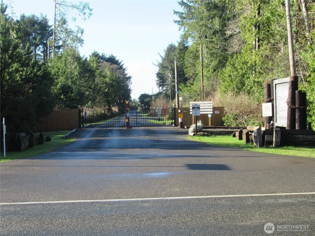 107 Dolphin Lane Copalis Beach WA 98535