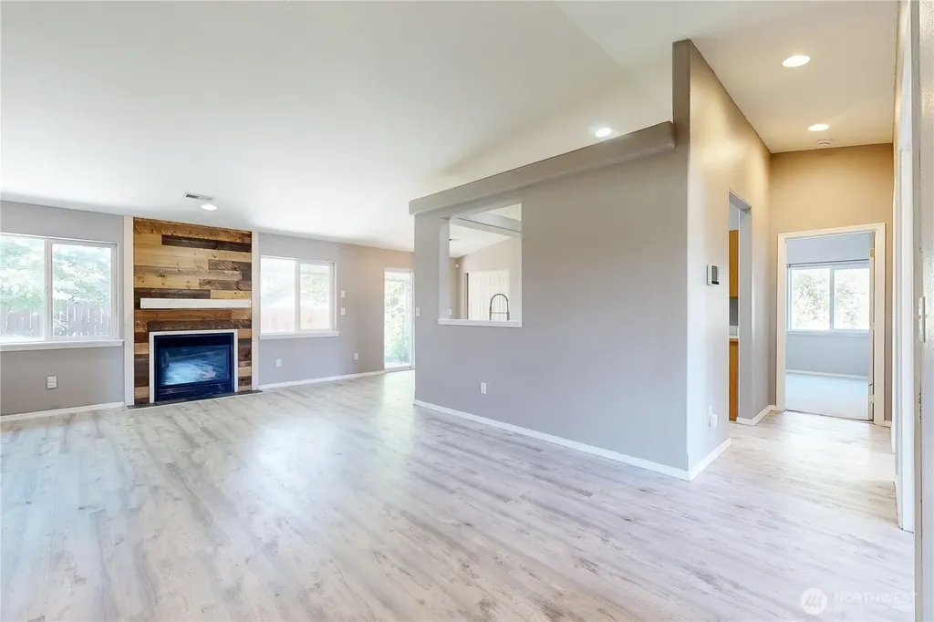 1152 SE Falbo Drive College Place WA 99324