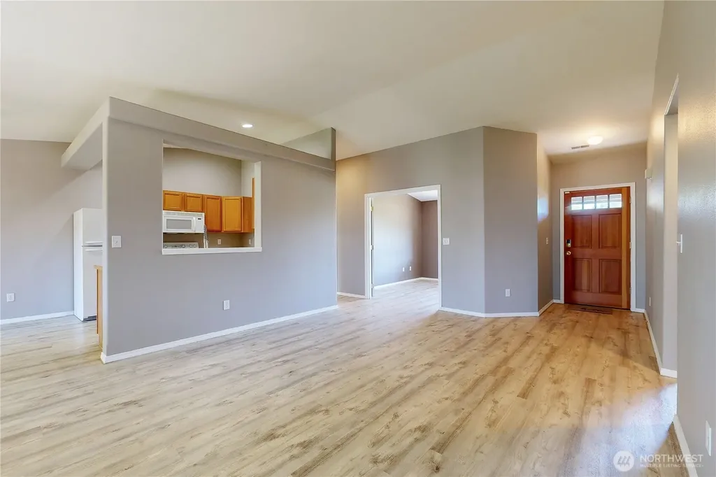 1152 SE Falbo Drive College Place WA 99324