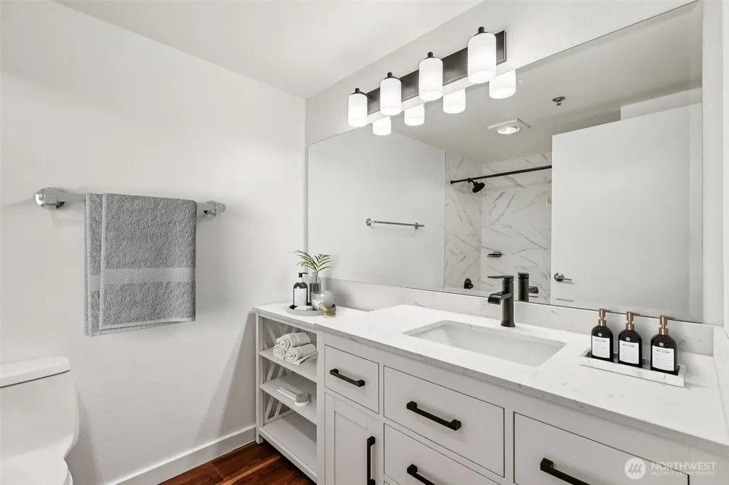1425 Dexter Avenue N Seattle WA 98109