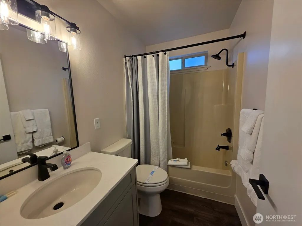 1 Lodge 620-o Manson WA 98831