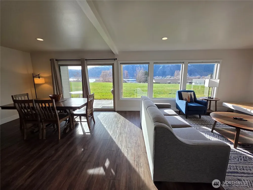 1 Lodge 620-o Manson WA 98831
