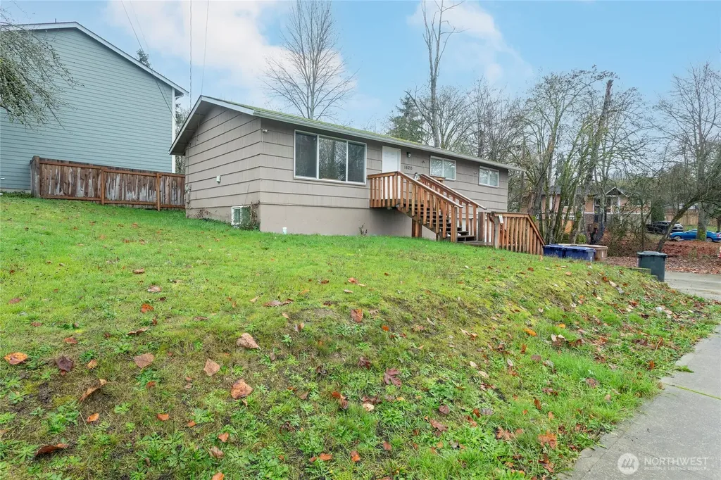 1620 E Columbia Avenue Tacoma WA 98404