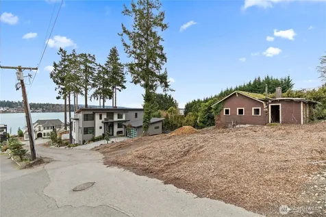 8329 NE Juanita Drive Kirkland WA 98034