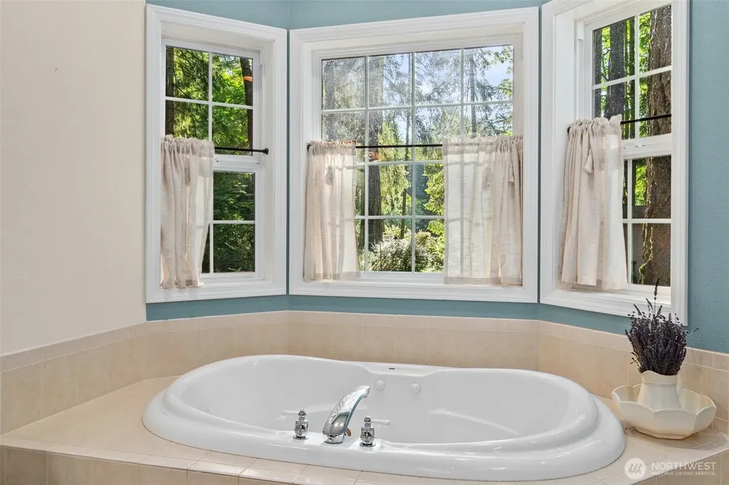 1130 E Sunset Hill Road Shelton WA 98584