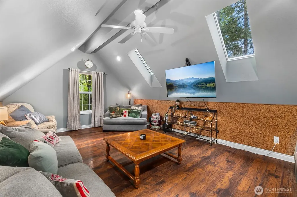 1130 E Sunset Hill Road Shelton WA 98584