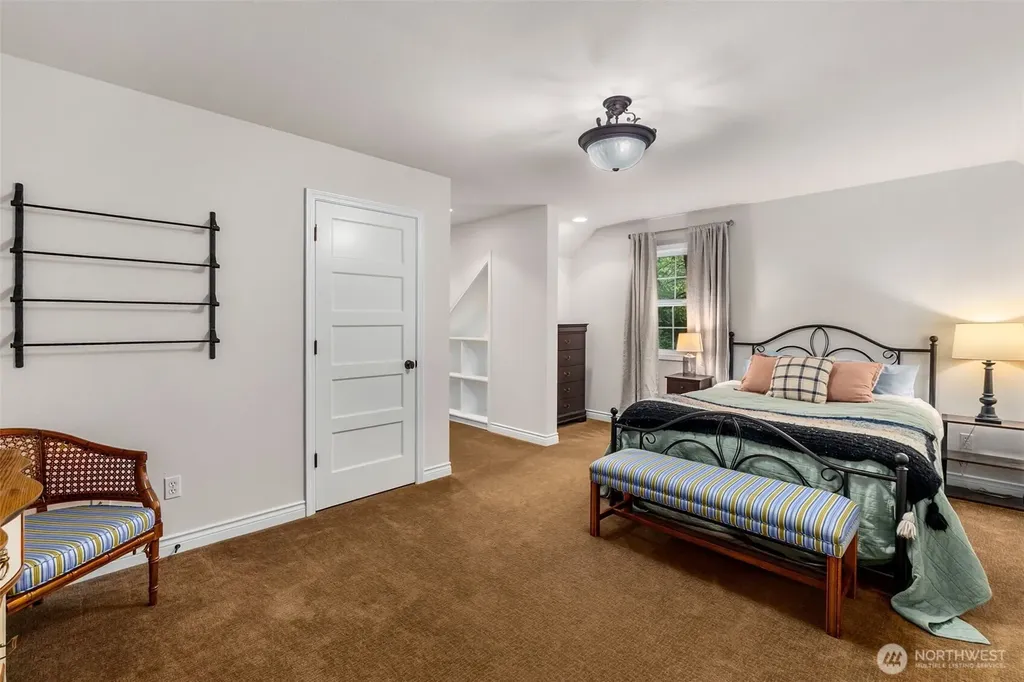 1130 E Sunset Hill Road Shelton WA 98584