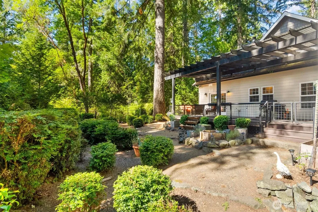 1130 E Sunset Hill Road Shelton WA 98584