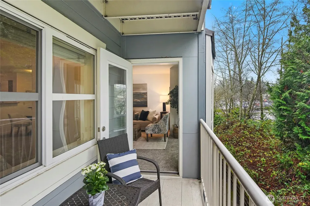 300 High School Road NE Bainbridge Island WA 98110