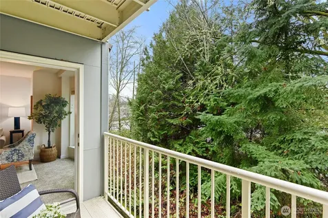 300 High School Road NE Bainbridge Island WA 98110