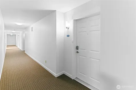 300 High School Road NE Bainbridge Island WA 98110