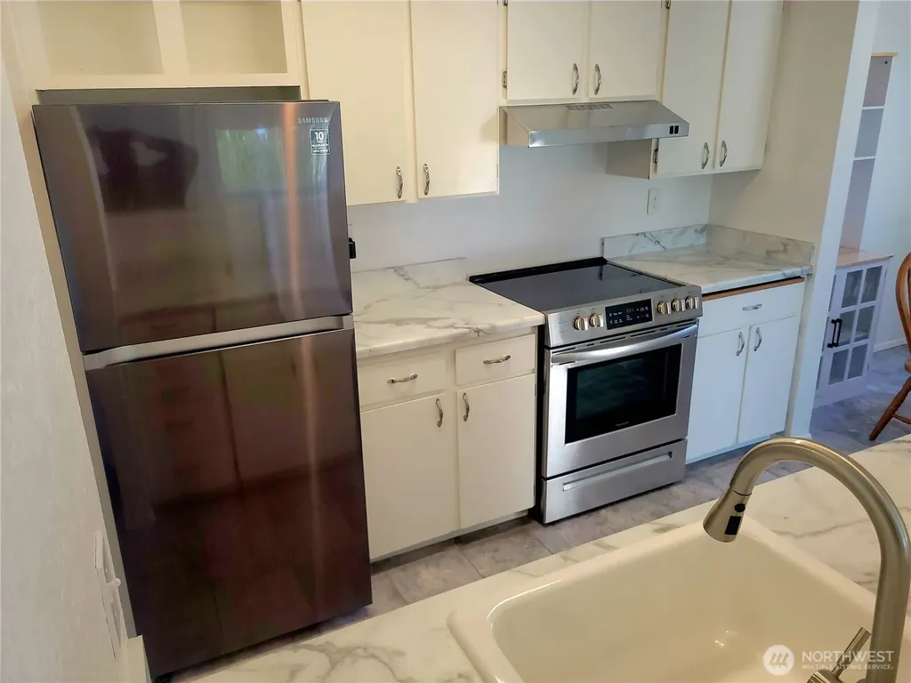 18100 15th Avenue NE Shoreline WA 98155