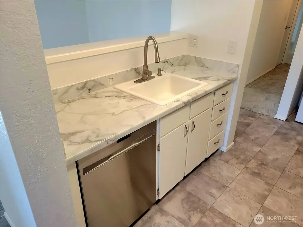 18100 15th Avenue NE Shoreline WA 98155