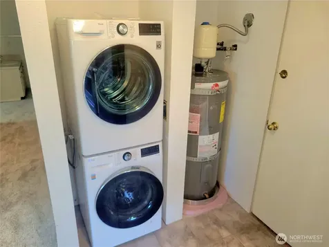 18100 15th Avenue NE Shoreline WA 98155