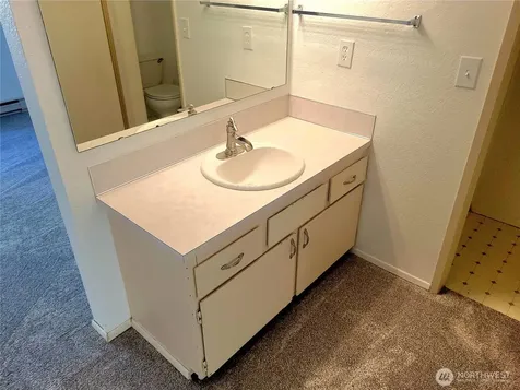 18100 15th Avenue NE Shoreline WA 98155