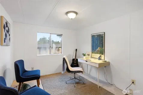 19015 16th Avenue NE Shoreline WA 98155