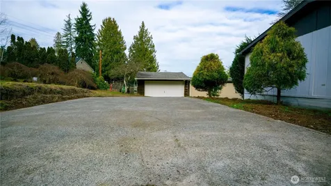 19015 16th Avenue NE Shoreline WA 98155
