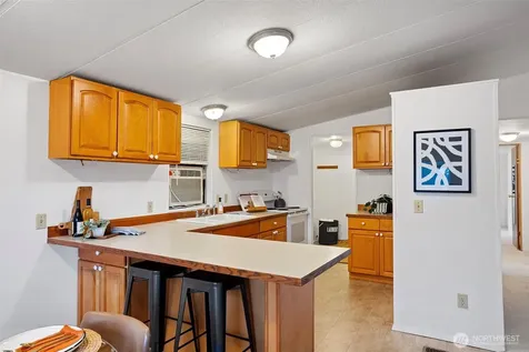 19015 16th Avenue NE Shoreline WA 98155