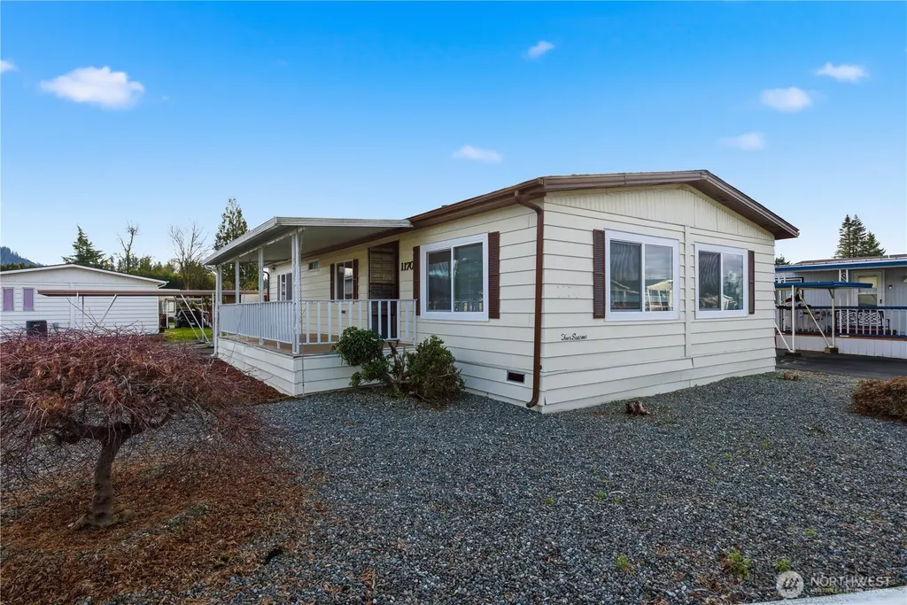 1170 Cedar Drive Enumclaw WA 98022