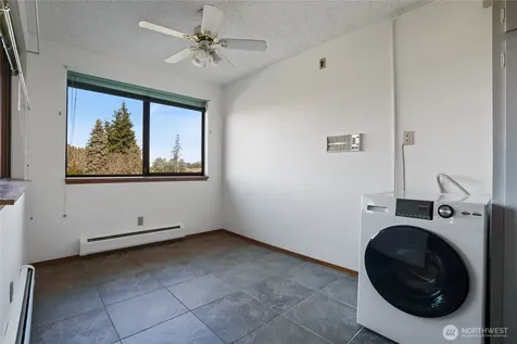 7322 19th Street W Tacoma WA 98466